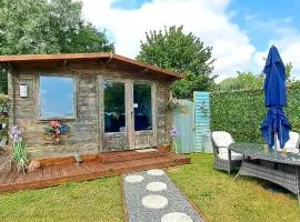 Lakeview Petting Pod
