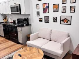Cozy Stay Near Fishtown - Close to Subway & Center City!，位于费城的酒店