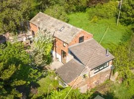Luxury Escape with Cinema, Pool Table & Darts