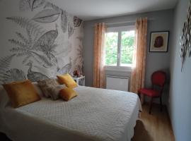 Deux Chambres Doubles pour 4 personnes，位于Polliat的酒店