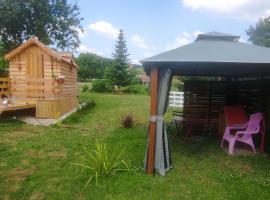 La Tiny de Lili，位于德拉韦伊的带热水浴缸的酒店