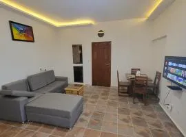 Amivi Plaza