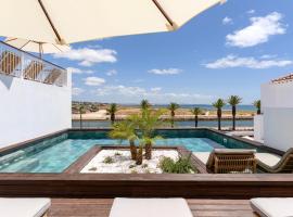 Água Hotels Lagos Bay，位于拉戈斯的酒店