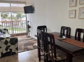 Playa Dichato，位于托梅的酒店