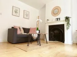 Gorgeous 2 double bedroom Victorian House in Kent