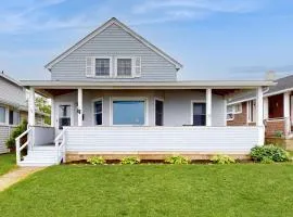 Ocean Front Cottage - Long Beach