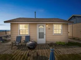 Cozy Classic Close to Beach