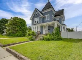 5 Mi to Beaches Historic Apartment in Westerly!