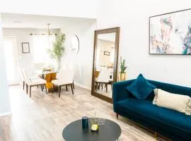 Spacious 2-Story Contemporary Home 3BDRM + Loft