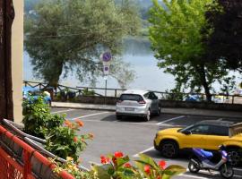 NINFA DEL LAGO BEDROOMS IL TUO ALLOGGIO SUL LAGO by Dinamica Real Estate，位于Posta Fibreno的酒店