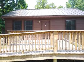 Lake Wappapello State Park Cabins，位于Patterson的山林小屋