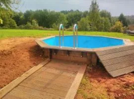 Tranquil Garden Hideaway, cleaning included