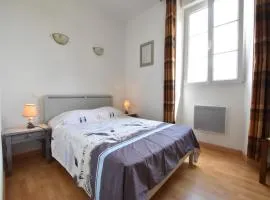 Holiday Home in Crux-la-Ville near Lake, cleaning included