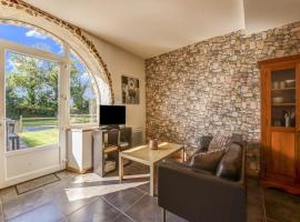 Holiday Home near Château de Gratot, cleaning included，位于Brainville的酒店
