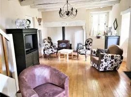 Charming 1930s Home in Altillac, cleaning included