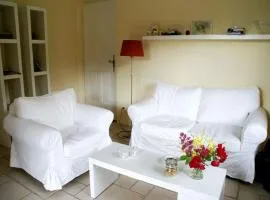 Cycling Escape in Montbrun, cleaning included