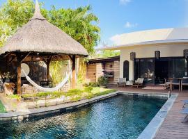 ORCHID Villa luxueuse avec piscine privée- A 600m de la plage，位于佩雷贝勒的酒店