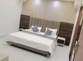 Leipzig Hotel & Restaurant，位于Kurukshetra的酒店