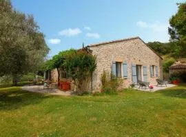 Stunning Home In St Montan