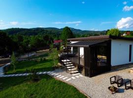Transalpina Tiny House - outdoor jacuzzi