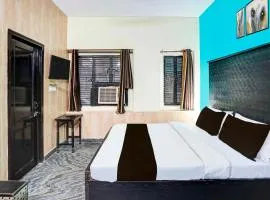 Hotel O Mathura Near Railway Station