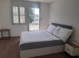 Budget Double Bedroom - Wohlen AG