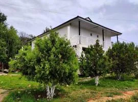 Arnabat Guest house