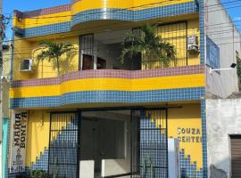 Pousada Maria Bonita - Centro, 10min da Praia de Camapum, Macau RN，位于马考的酒店