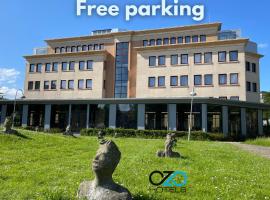 OZO Hotels Antares Airport，位于霍夫多普的酒店