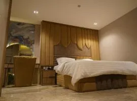 Evana Hotels