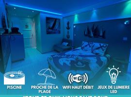 Le Voilier - Studio Moderne Vue Mer avec Piscine，位于莱特鲁瓦西莱的带泳池的酒店