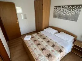 Economy room with kitchenette