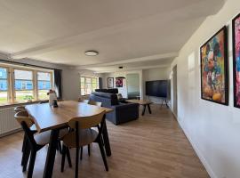 Charming half-timbered house near Fermen & Puttgarden & Lalandia，位于Holeby的别墅