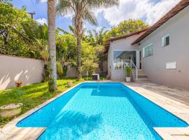Casa lareira, piscina e area gourmet，位于圣贝尔纳多-杜坎普的酒店