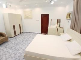 Urban Caravanserai - Guest House，位于索哈尔的酒店