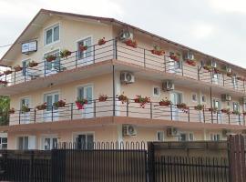 Sea Breeze Costinești，位于科斯蒂内什蒂的青旅