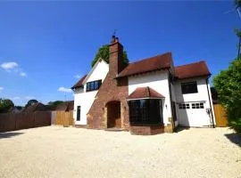 Beautiful arts and crafts home