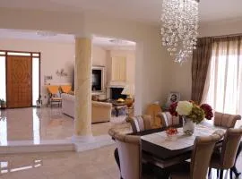 Villa VMLT