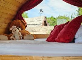 L escale enchantée，位于让布卢的酒店