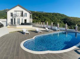 Rezidenca Dozhlani with Private Pool & Yard，位于Bajram Curri的别墅