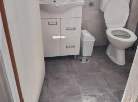 Apartman Mata Banja Vrujci，位于Rakari的酒店