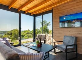 Sea view Lunesa by Vellaris, Luxury Mobile Home，位于木洛希尼的露营地