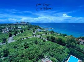 La Mirada Residences Sea-view Suites，位于麦克坦的酒店