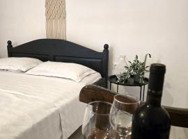 Casa tradițională Eridav，位于Arcani的乡村别墅