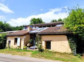 Maison d'artiste atypique en bordure de forêt