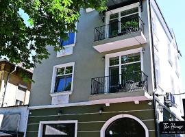 The House - Central Boutique Apartments，位于丘斯滕迪尔的住宿