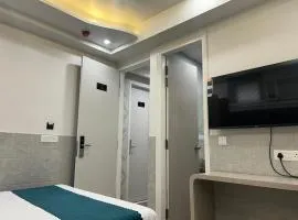 Hotel Shree Guru International 300 Meter From New Delhi Railway Station
