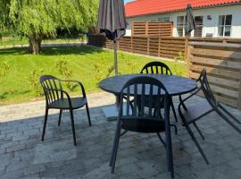 Bøtø strand ferielejlighed 4，位于博托比的酒店