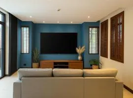 Central BKK Luxuxy Pool Villa 4BR