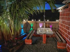 enjoy the nature of the countryside，位于Bonao的酒店